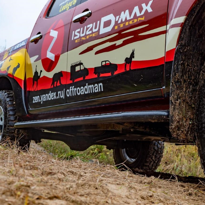 картинка Пороги силовые РИФ Isuzu D-Max 2012-2019 от магазина  4x4 риф шоп